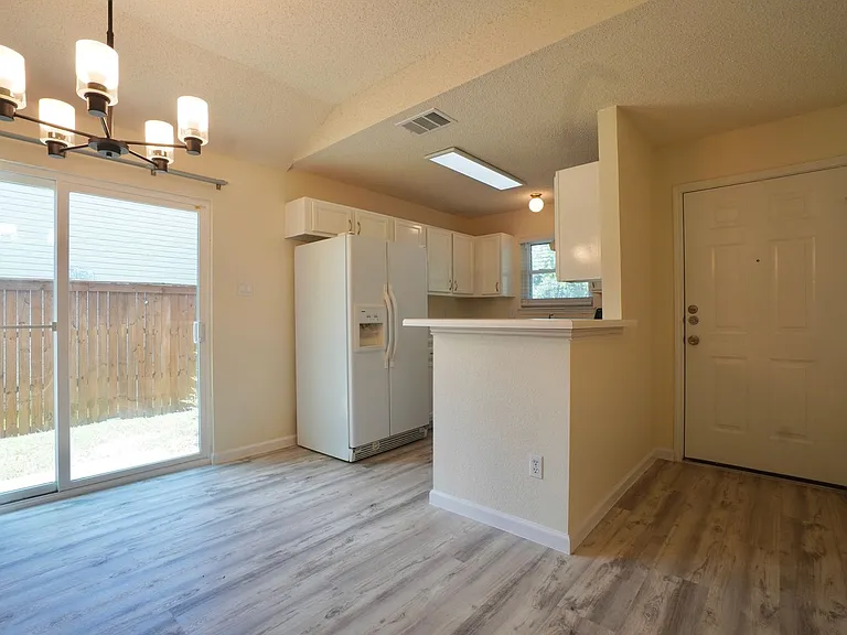 13102 Staton Dr — Photo 7