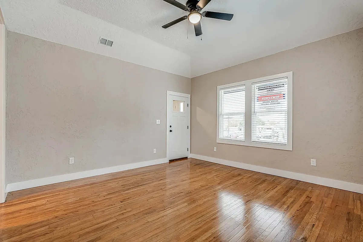 Living Room - 316 W Cypress St #4