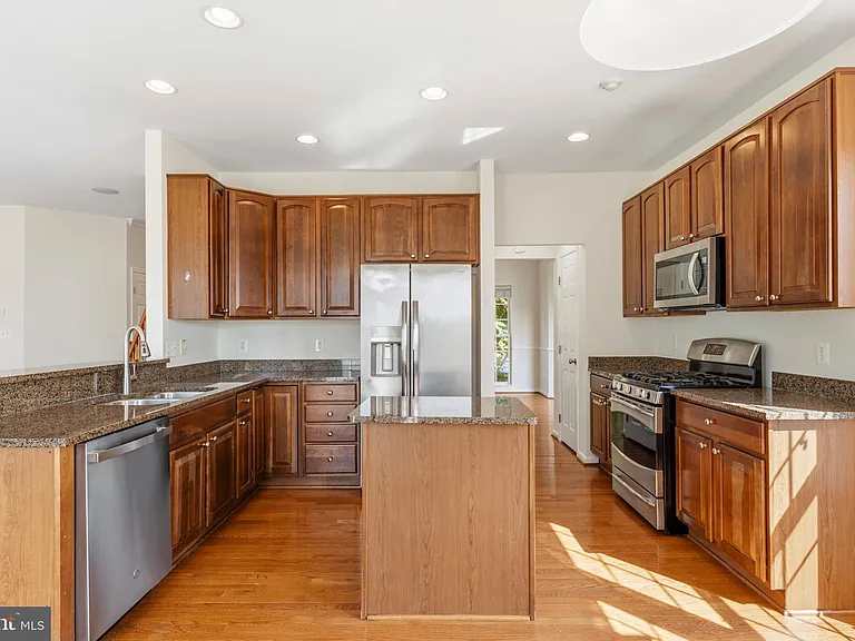 2440 Five Fathom Cir — Photo 11