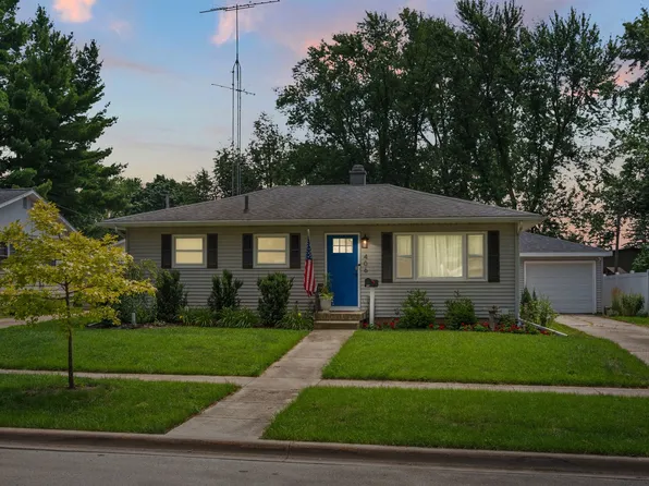 406 Kishwaukee Dr, Sycamore, IL 60178