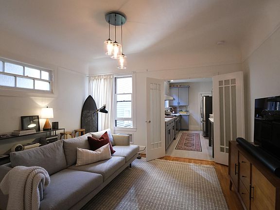 3rd image of 3550 California St APT 2