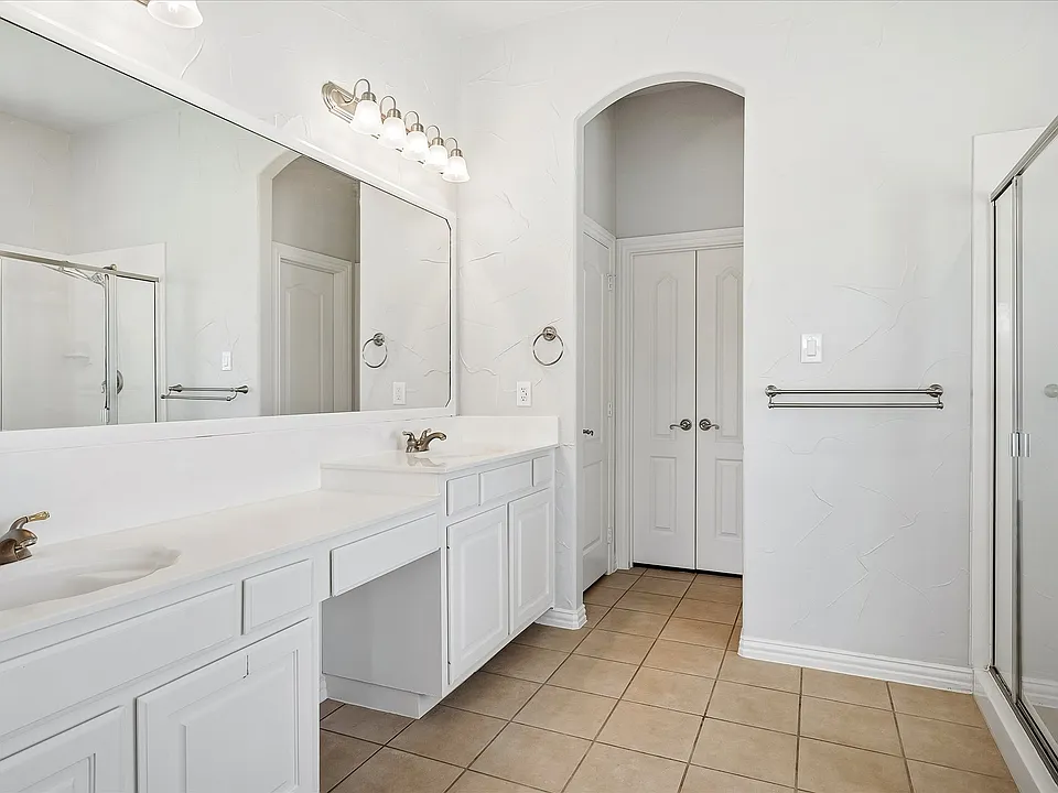 1604 Morning Dove Ct