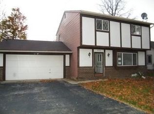 5750 Beech Dr, Mentor On The Lake, OH