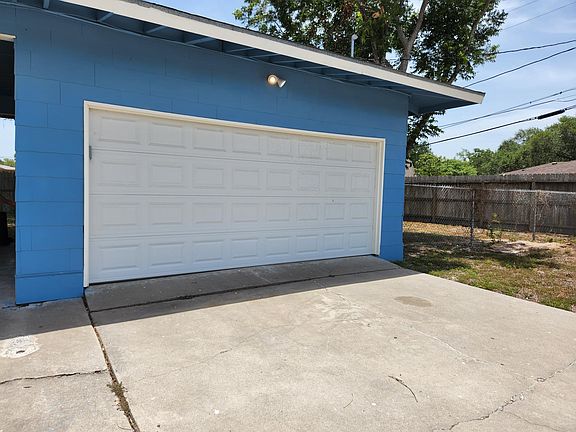 5th image of 629 Pasadena Pl