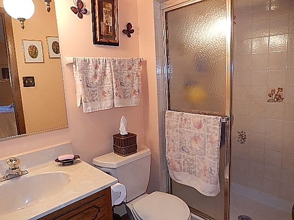 5th image of 15621 Violet Ct