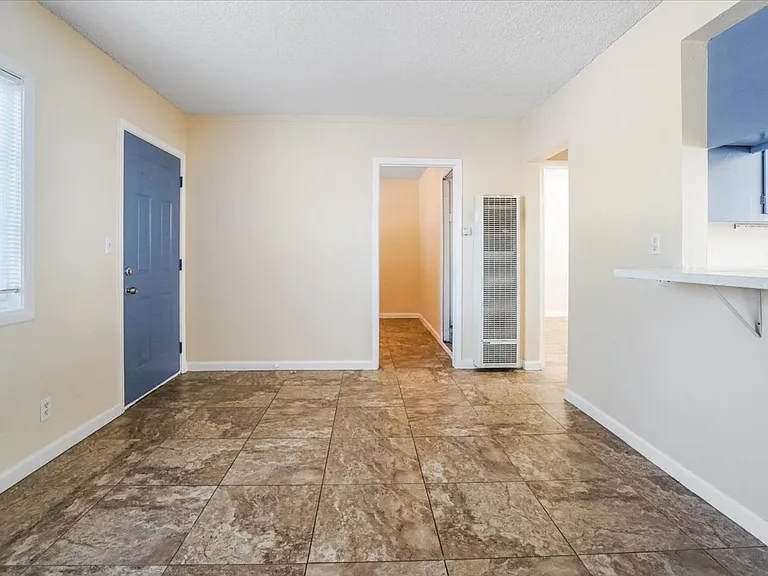 33140 Olive St #3 — Photo 8