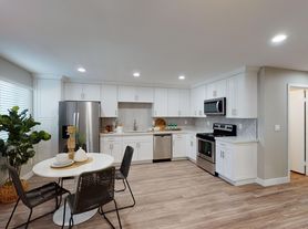 Welcome to Sunnyside! Discover Coastal Living in Imperial Beach.