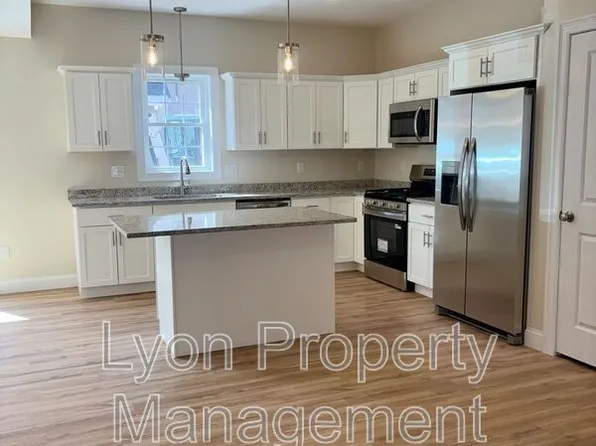 25 Johnson St #A, Taunton, MA 02780
