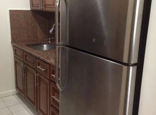 3448 10th St APT 2, Astoria, NY 11106