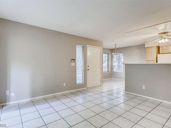4th image of 3215 Casey Dr Unit 102