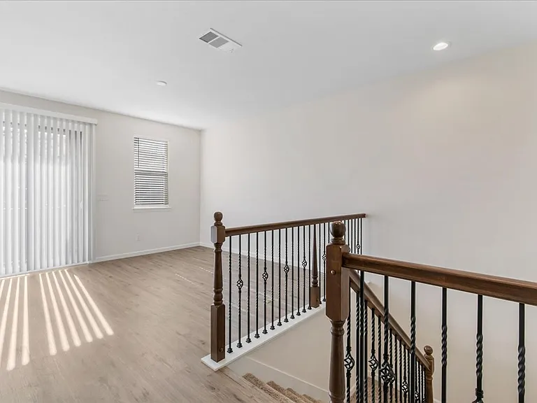 2261 Shady Canyon Dr — Photo 17