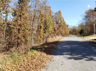 Munster Dr, Bella Vista, AR 72715
