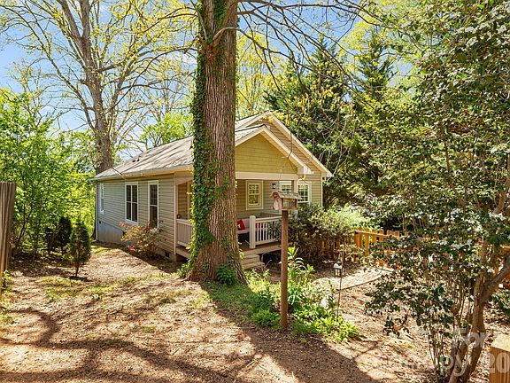 2nd image of 218 Appalachian Way