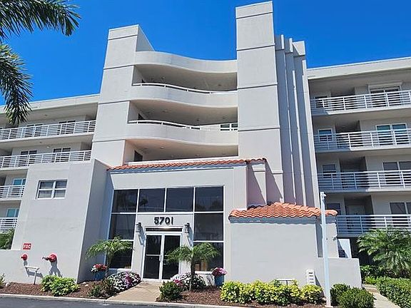 2nd image of 5701 BAHIA DEL MAR CIRCLE #408