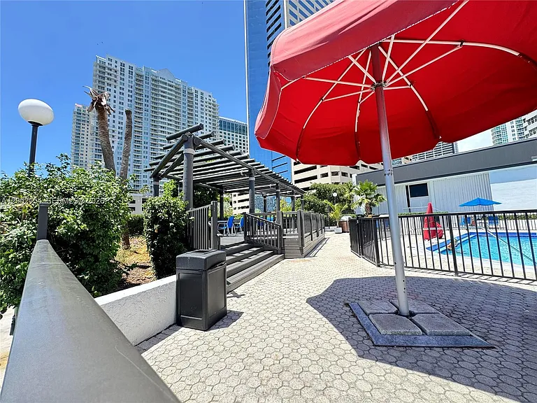 905 Brickell Bay Dr #623 — Photo 21