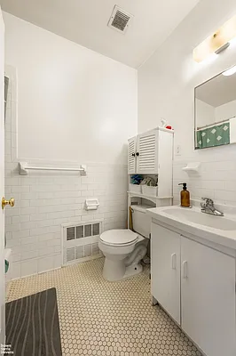 Rented by Brown Harris Stevens | media 4