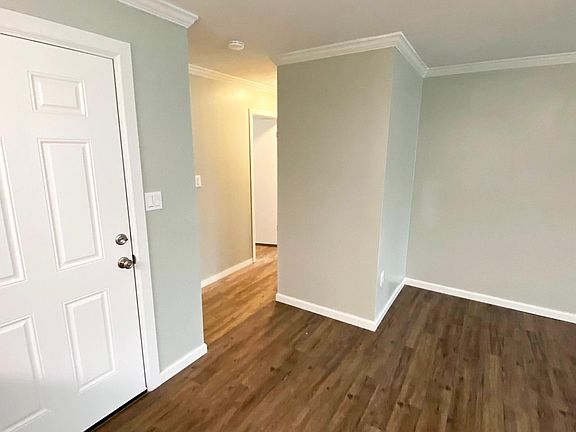 5th image of 1445 Hardy St