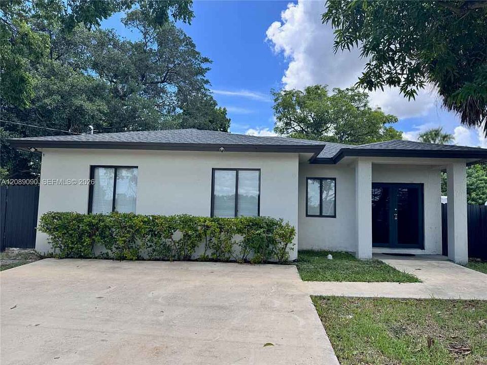 1st image of 3770 SW 50th Ave