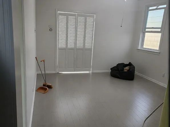 15 West 42nd Street image 1 of 4