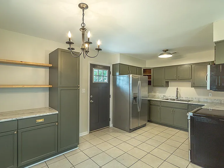 33 Dogwood Dr — Photo 11