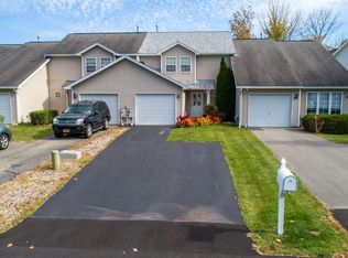 93 Marsdale Ct, Selkirk, NY 12158
