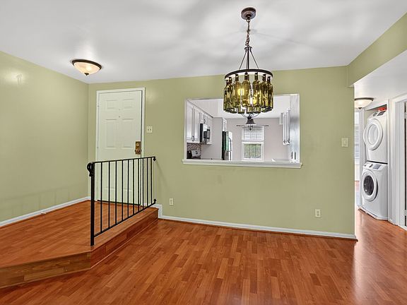2nd image of 15 Pickering Ct #201-1