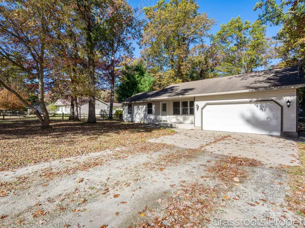 514 W Forest Park Rd, Twin Lake, MI 49457