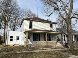 612/614/616 N Jefferson St, Rochester, IN 46975