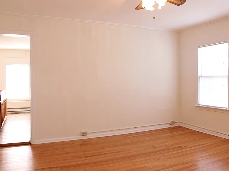 42 William St #2 — Photo 4