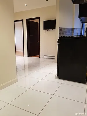 Rented by Oxford Property Group | media 37