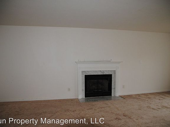 4th image of 10120 Spring Creek Dr