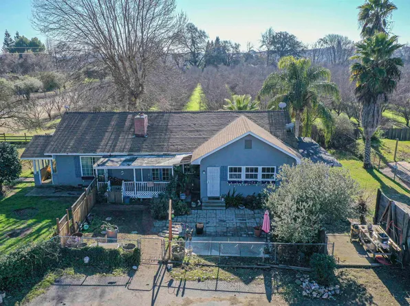 10803 Olive Rd, Oakdale, CA 95361
