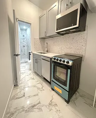 Rented by J PRESTON AND ASSOCIATES INC | media 3