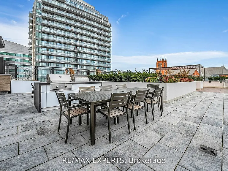55 Duke St W #502 — Photo 31