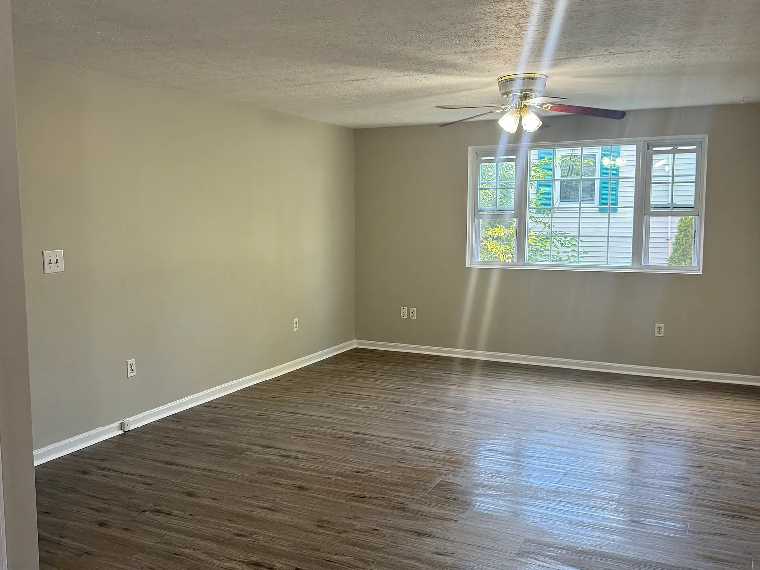 2 bed, $2,000 — Photo 2