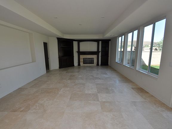 4th image of 1514 Warmsprings Ave
