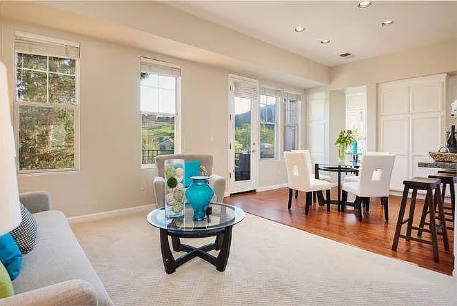 5325 Silver Point Way — Photo 18