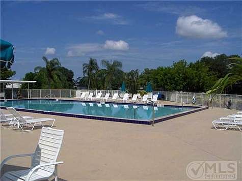 3rd image of 18081 SE Country Club Dr APT 32-314