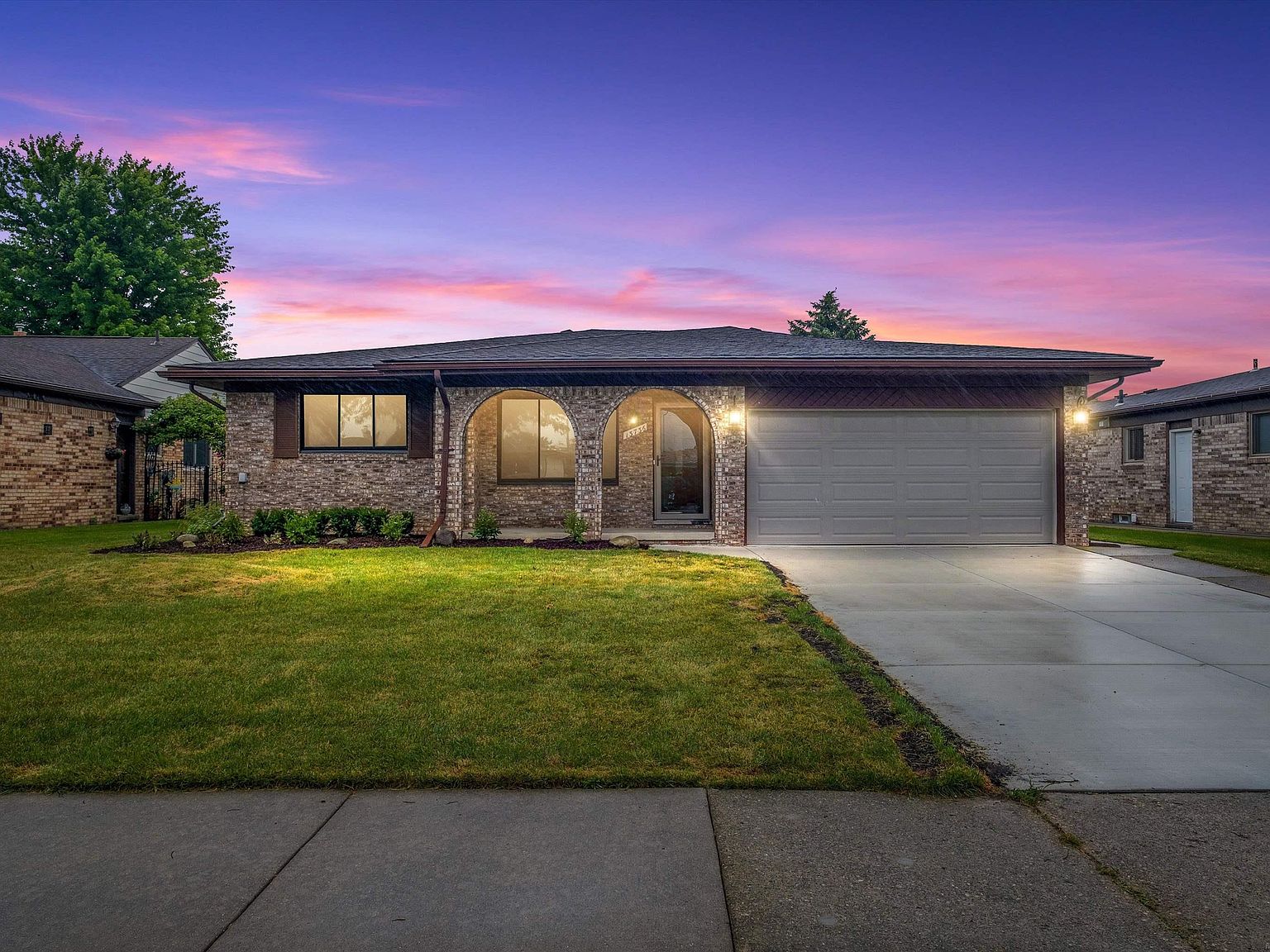 13736 Imperial Ct, Sterling Heights, MI 48312 Zillow