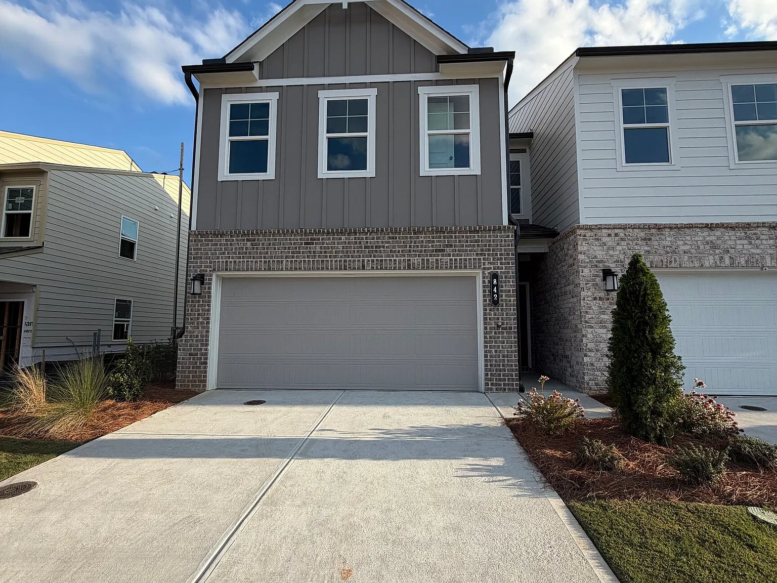 3 bed, 2.5 bath, 1863 sqft, $2,395 — Photo 1