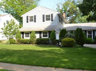 152 Thornhill Rd, Cherry Hill, NJ 08003