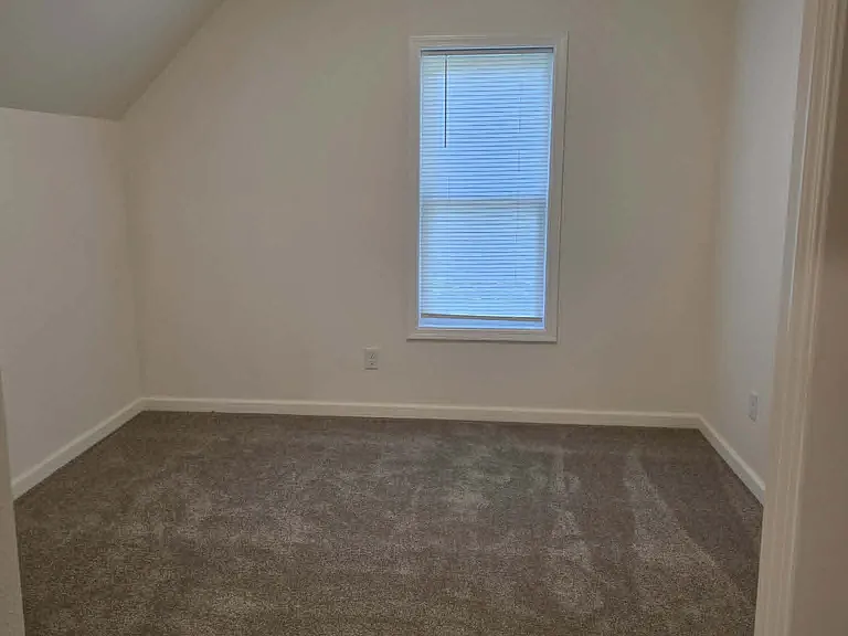 217 5th Ave SW #1 — Photo 6