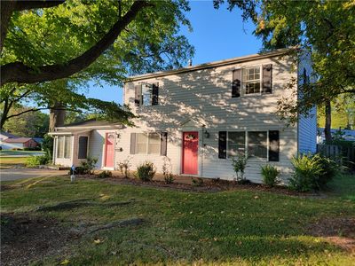 30 S Lakewood Dr, Effingham, IL, 62401