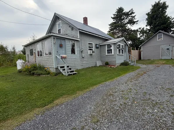 9 Bradley Street, Caribou, ME 04736