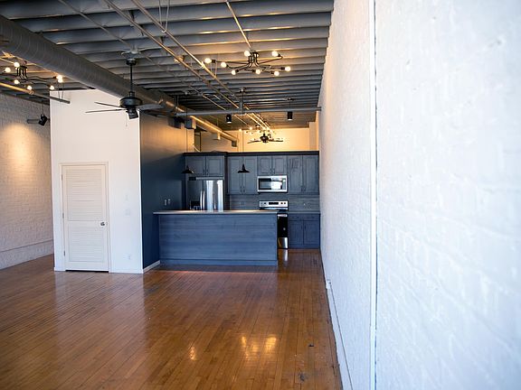 4th image of 1319 Leavenworth St APT 204