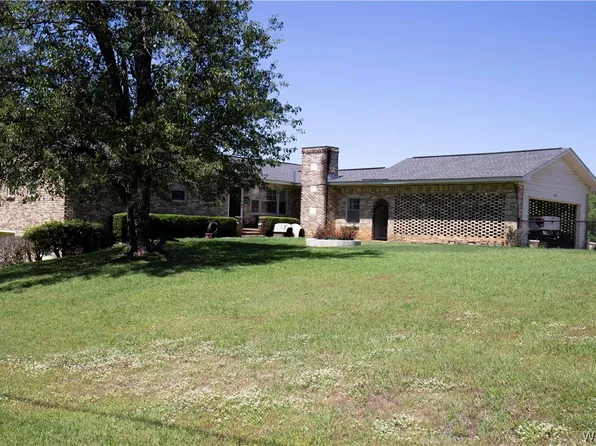 412 Twin Oaks Rd, Northport, AL 35473