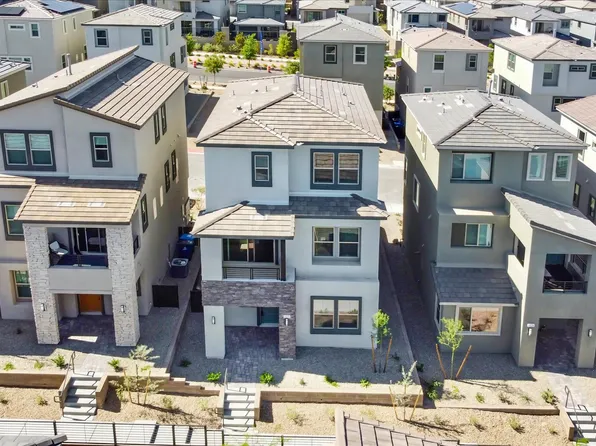 1520 Little Penguin St, Las Vegas, NV 89138