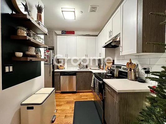 Rented by GROOME REALTY LLC | media 16