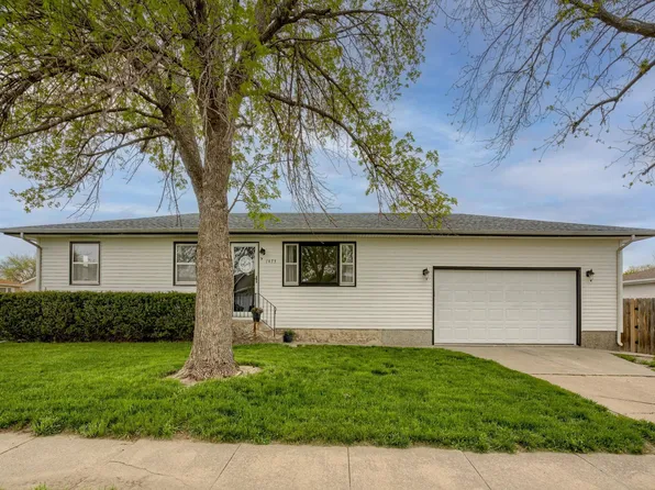 1475 45th Ave, Columbus, NE 68601
