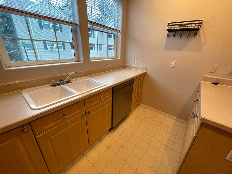 14290 SW Cougar Ridge Dr — Photo 7